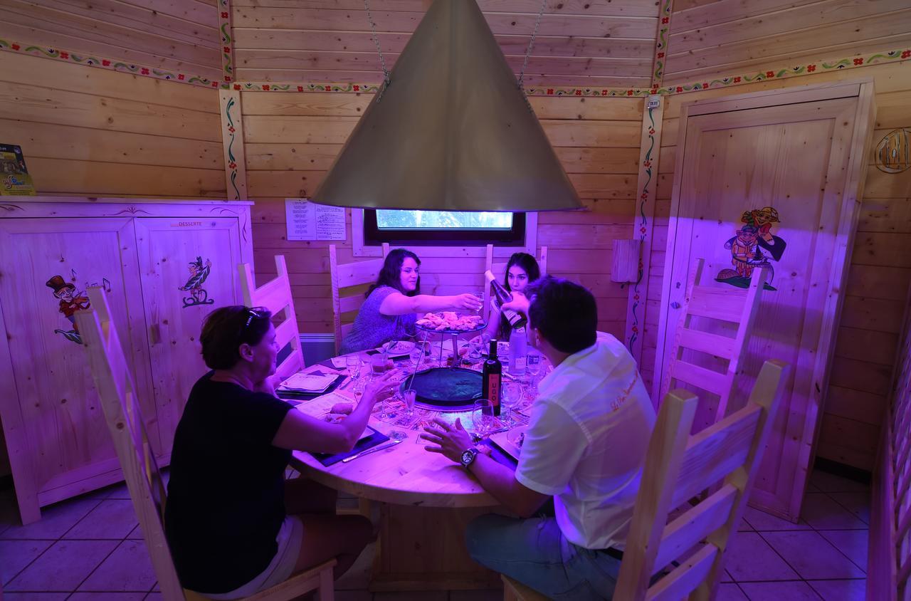 Village Vacances - Defiplanet' Dienné Zewnętrze zdjęcie